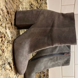 Vince Camuto - Destiny  Ankle bootie in gray